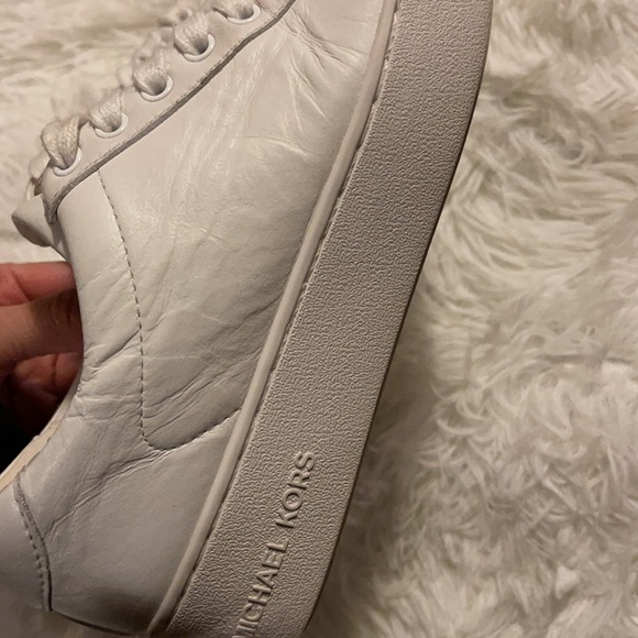 MICHAEL KORS WOMENS LEATHER SNEAKERS COLOR WHITE 6 - Picture 8 of 16